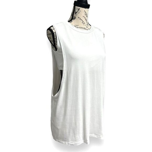 Articles of Society M White Built-In Bra Tank Top Minimalist Sleeveless NWT - Picture 2 of 9